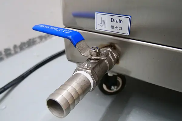 Drain valve